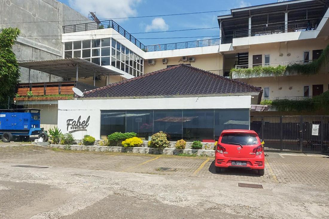 费伯尔家庭旅馆 巨港 外观 照片